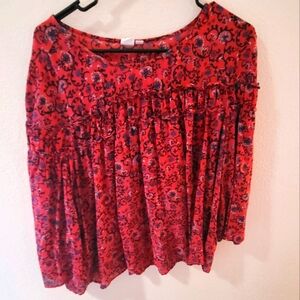 Gorgeous flowy shirt